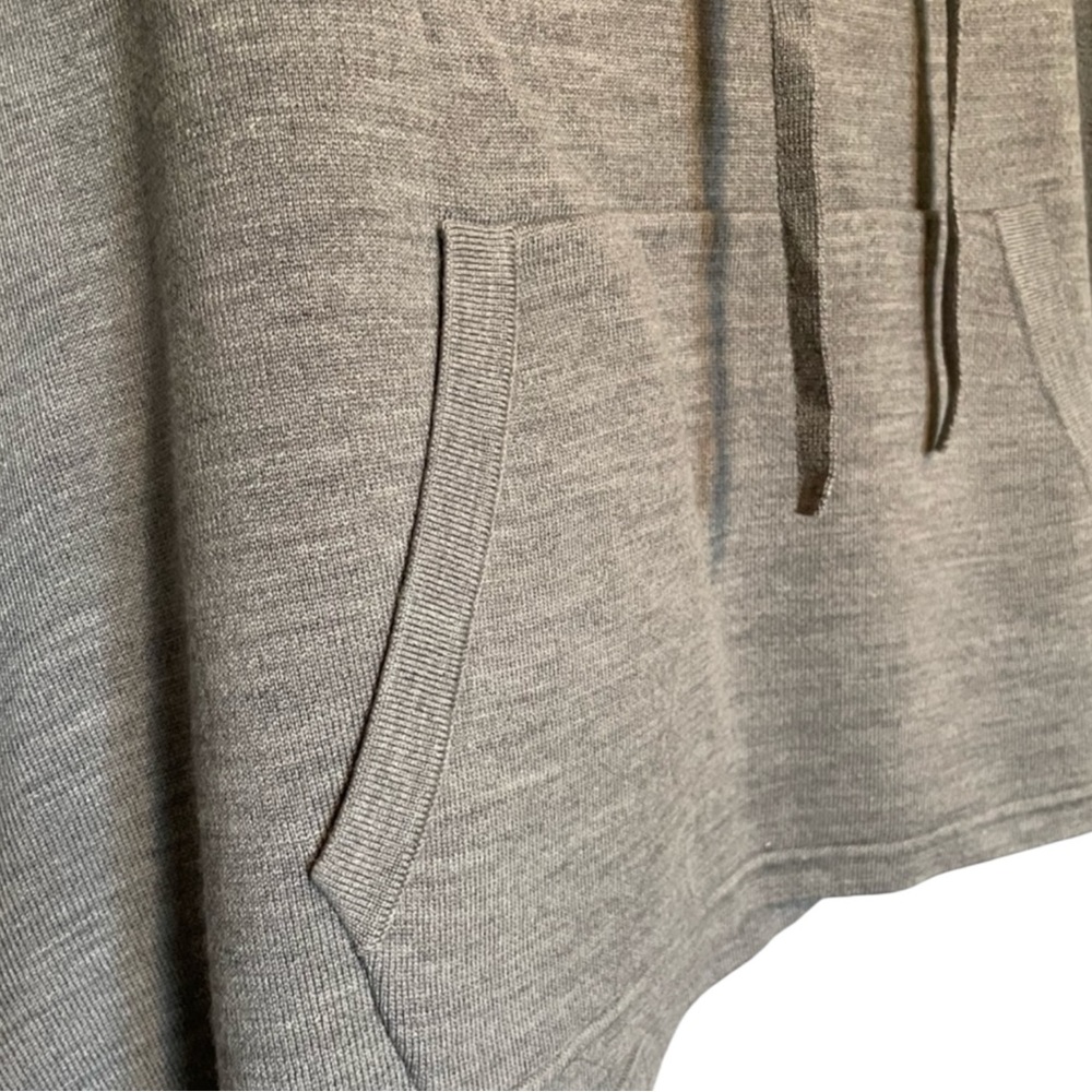 LULULEMON “All in a Day” Hooded Poncho in Gray Size One Size — GORGEOUS!!! - Picture 9 of 12